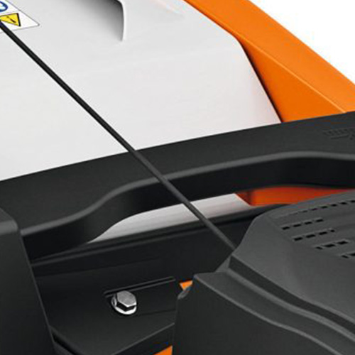 <b>ALÇA DE TRANSPORTE</b>
A ergonômica alça de transporte permite a fácil e segura movimentação do equipamento.