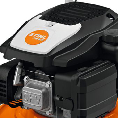 <b>MOTOR 4 TEMPOS</b>
Torque elevado e boa retomada garantem alta produtividade. Emite 80% menos gases e consome 30% menos que motores 2 tempos.